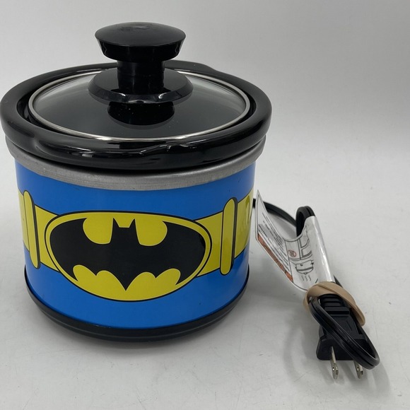 Dc Batman Other - DC Comics Batman Mini Crock Pot Slow Cooker .65 Quart DCB-065